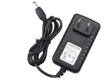 Wand-Berg-Stromadapter 12V 0.5A 1A 1.5A 2A mit 1.5m DC-Kabel/EU US AU-Großbritannien-Stecker