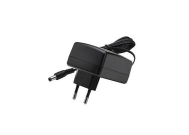ABS des Plastik- Universal-Ac/Dc Adapter Wand-Berg-, Bergladegerät der Wand 24Watt mit UL-CER markiert