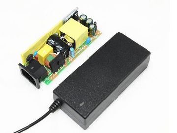 65W 24 Volt-Tischplattenstromadapter Wechselstrom-DC für Laptop/Drucker, hohe Leistungsfähigkeit