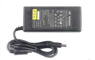 Stromadapter Wechselstrom-DCs 12v, 12 Volt 5 Ampere-Stromversorgung für Sicherheitssystem