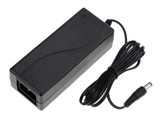 Leichtes Wechselstrom-DC-Stromadapter-Ladegerät für CCTVs/LCD-Monitor, 142*62*35MM