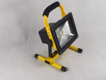 Tragbare wieder aufladbare wasserdichte LED-Flut-Lichter 10W 20W 30W 50W für Außenseite