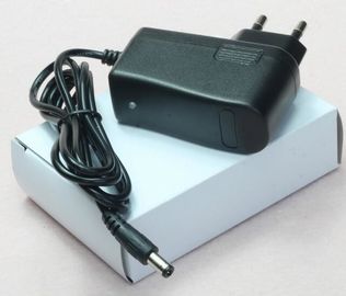 Ladegerät 4.2V 12.6V 16.8V Li Ion18650/Blei-Säure-Batterie-Ladegerät mit grünem Drehungs-Licht