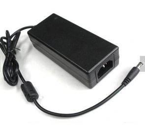 12V 5A tragbarer Stromadapter 60 Watt Wechselstrom-DCs mit DEM COLUMBIUM-CER ULs SAA markiert